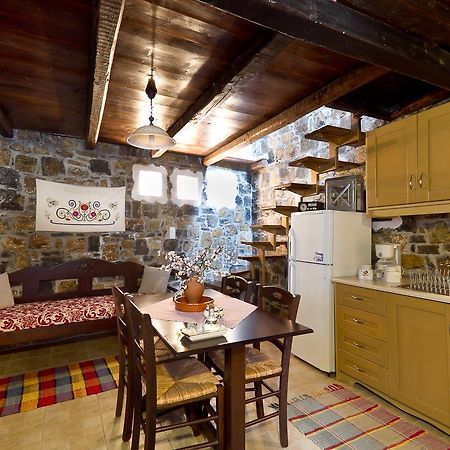 Monastiraki Traditional Guest House Monastirakion  Экстерьер фото